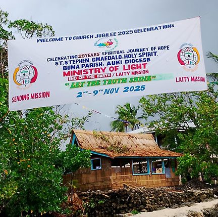 In this month of November, beginning on November 2nd - 7th, we join again with the ministry of light to celebrate their anniversary. The celebration takes place in Gwaedalo community, the home of the ministry founder.